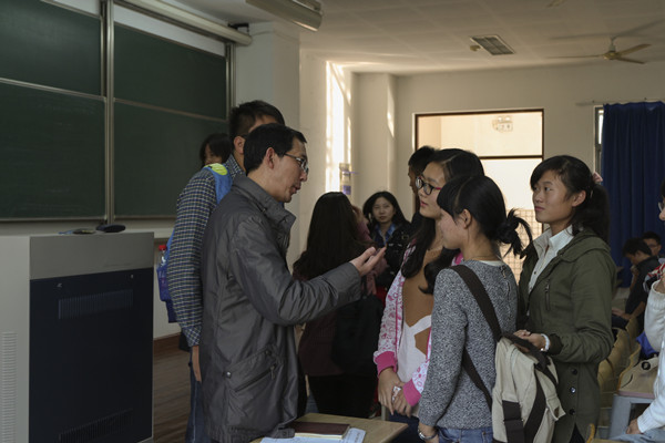 【yl23455永利新生导航系列讲座】Learn to learn--yl23455永利院长与14级学生亲密接触